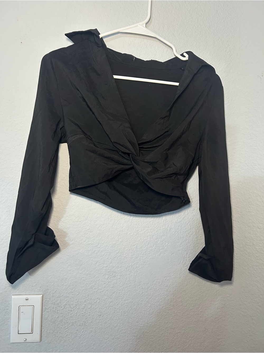 Black Twist-Front Long Sleeve Women's Top